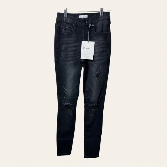 0445. SPECIAL A DENIM JEANS DISTRESSED BLACK IN COLOR SIZE 1 (JUNIORS) - Picture 4 of 13
